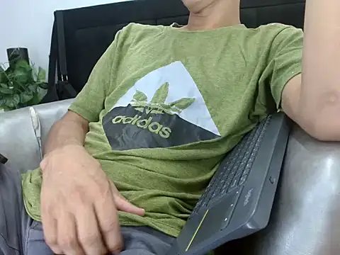 wiltom  online show from 18, 12, 2025