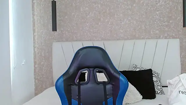 AliceSmity  online show from 26, 3, 2026