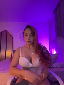 Snapshot of GiaStonne chatting on 20, 3, 2026 GiaStonne online show from 20, 3, 2026