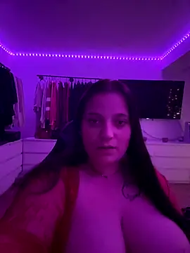 Aksinja05 online show from 9, 11, 2025