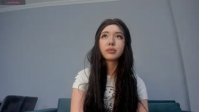 sweetmikasa online show from 28, 11, 2025