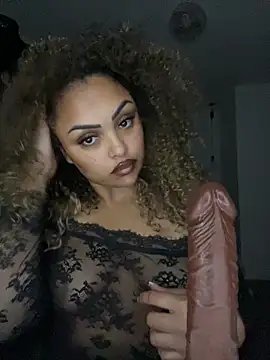 CaramelCarmenxox online show from 12, 6, 2026