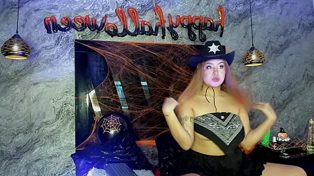 VelvetKiss  online show from 31, 10, 2025