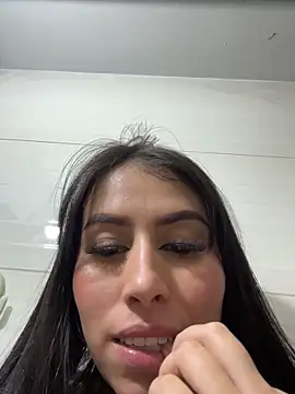 BIJOU SECRET online show from 16, 11, 2025