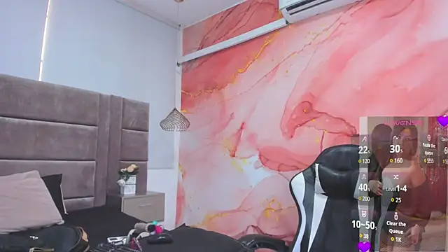 laliItaclark online show from 7, 4, 2026