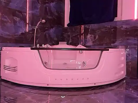 BrunoTwinkXXL online show from 15, 2, 2026