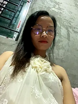 Snapshot of Yunzang chatting on 30, 10, 2025 Yunzang online show from 30, 10, 2025