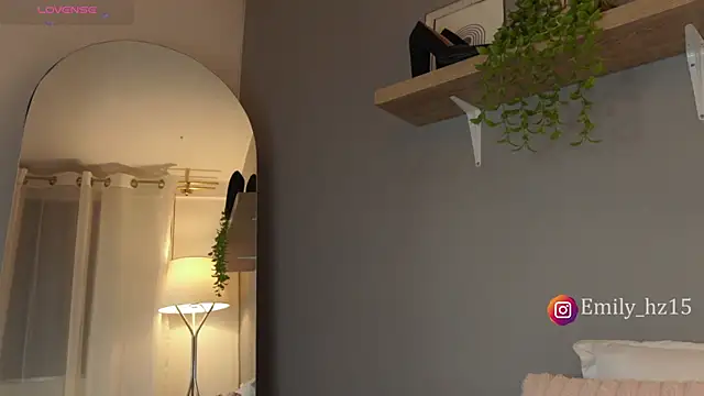 Snapshot of Missemily_11 chatting on 25, 3, 2026 Missemily 11 online show from 25, 3, 2026