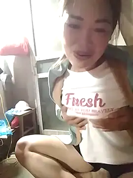 yeu-yeu online show from 10, 11, 2025