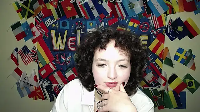 Snapshot of MissAriaa chatting on 25, 10, 2025 MissAriaa online show from 25, 10, 2025