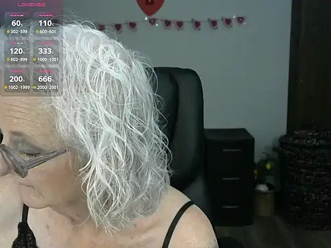 Snapshot of JoleneDelacroix chatting on 10, 2, 2026 JoleneDelacroix online show from 10, 2, 2026