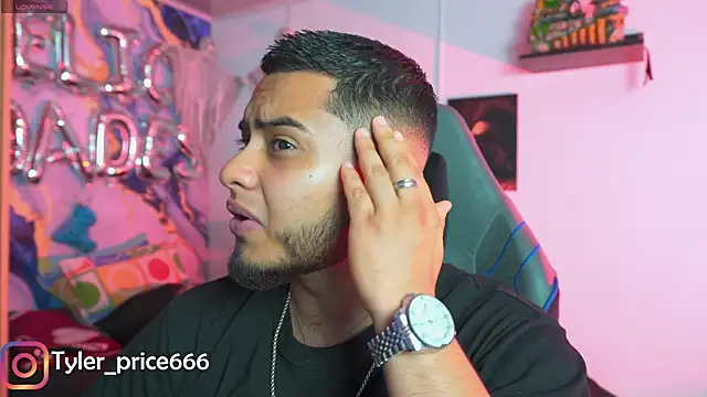 Snapshot of Tiler_wolker chatting on 7, 1, 2026 Tiler wolker online show from 7, 1, 2026