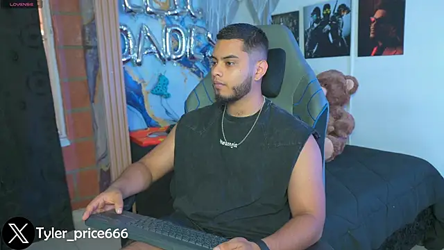 Snapshot of Tiler_wolker chatting on 18, 1, 2026 Tiler wolker online show from 18, 1, 2026