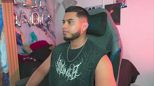 Snapshot of Tiler_wolker chatting on 6, 3, 2026 Tiler wolker online show from 6, 3, 2026