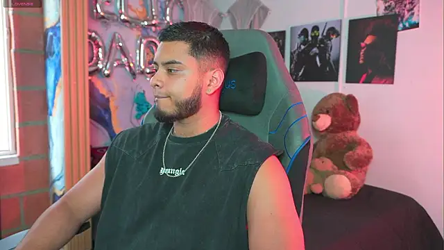 Snapshot of Tiler_wolker chatting on 9, 3, 2026 Tiler wolker online show from 9, 3, 2026