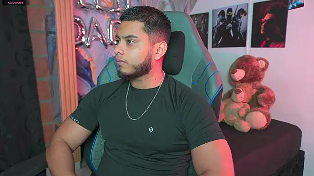 Snapshot of Tiler_wolker chatting on 14, 3, 2026 Tiler wolker online show from 14, 3, 2026