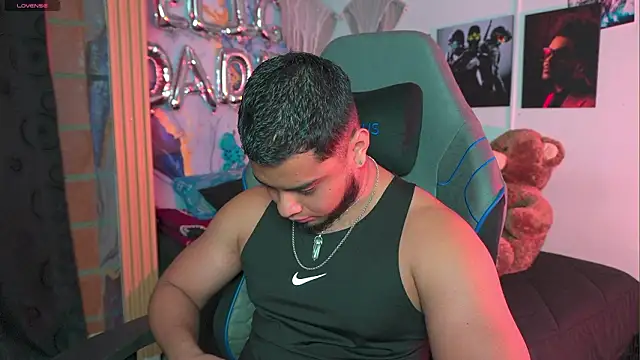 Snapshot of Tiler_wolker chatting on 20, 3, 2026 Tiler wolker online show from 20, 3, 2026