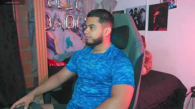 Snapshot of Tiler_wolker chatting on 23, 3, 2026 Tiler wolker online show from 23, 3, 2026