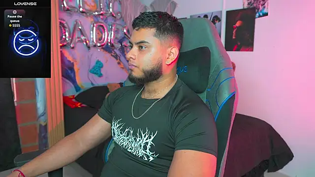 Snapshot of Tiler_wolker chatting on 9, 4, 2026 Tiler wolker online show from 9, 4, 2026