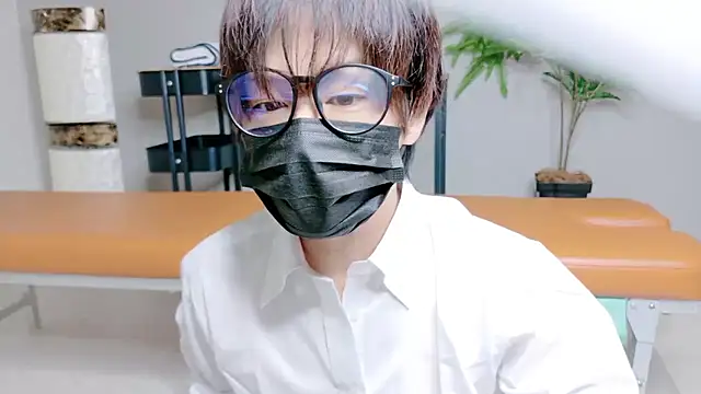 Snapshot of osu-nari_kun chatting on 19, 11, 2025 osu-nari kun online show from 19, 11, 2025