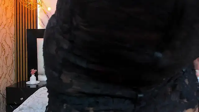 Snapshot of Kelly_Swift chatting on 8, 11, 2025 Kelly Swift online show from 8, 11, 2025