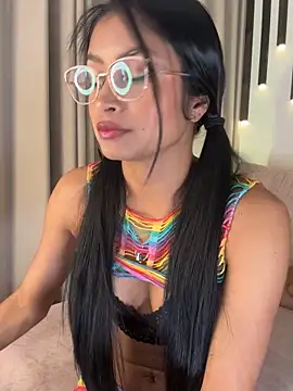 Snapshot of saragrey77 chatting on 26, 11, 2025 saragrey77 online show from 26, 11, 2025