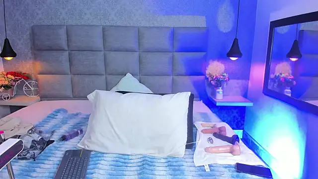 Luna Bella3 online show from 10, 1, 2026