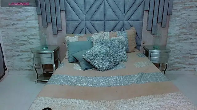 chairahot2 online show from 18, 11, 2025