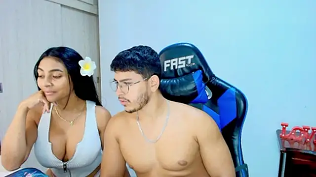 sophia and alex online show from 19, 12, 2025