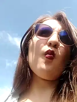 Snapshot of Alyah_1-2 chatting on 10, 11, 2025 Alyah 1-2 online show from 10, 11, 2025