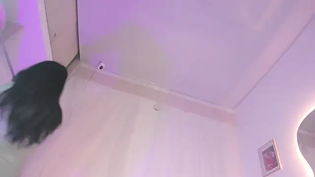 Sweetiee Aurora online show from 27, 10, 2025