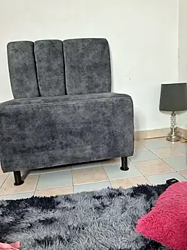 Mia fox29 online show from 20, 11, 2025