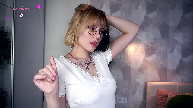 KellePourier online show from 10, 2, 2026