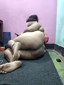 Snapshot of CUTE-GIRL-1 chatting on 15, 4, 2026 CUTE-GIRL-1 online show from 15, 4, 2026