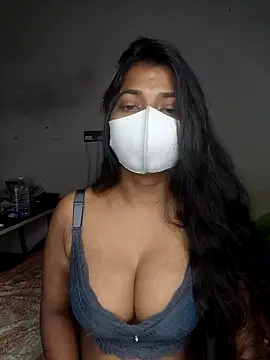 Snapshot of raniji-133 chatting on 28, 4, 2026 raniji-133 online show from 28, 4, 2026