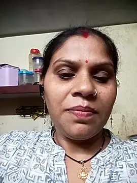 Snapshot of HayatKapoor chatting on 9, 11, 2025 HayatKapoor online show from 9, 11, 2025