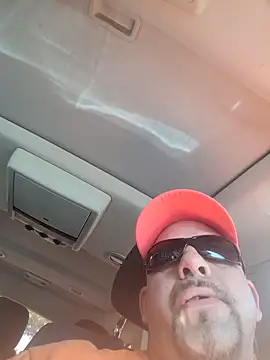Snapshot of Tincho1051 chatting on 9, 3, 2026 Tincho1051 online show from 9, 3, 2026