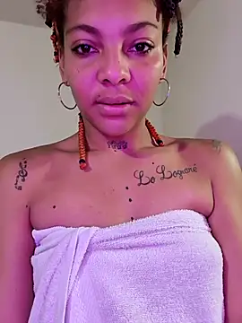 leona sumiza online show from 4, 11, 2025