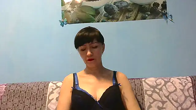 Snapshot of IffetLove42 chatting on 19, 4, 2026 IffetLove42 online show from 19, 4, 2026