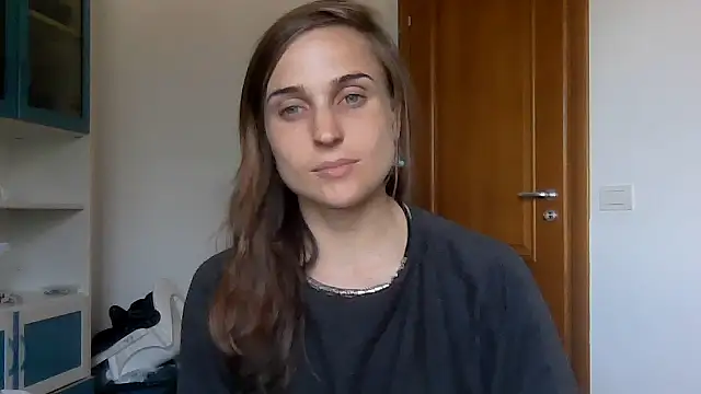 Snapshot of SinnEmily chatting on 10, 4, 2026 SinnEmily online show from 10, 4, 2026