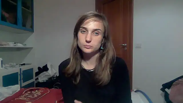 Snapshot of SinnEmily chatting on 12, 4, 2026 SinnEmily online show from 12, 4, 2026