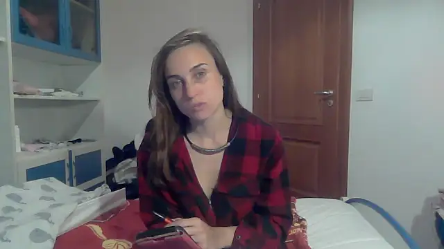 Snapshot of SinnEmily chatting on 18, 4, 2026 SinnEmily online show from 18, 4, 2026