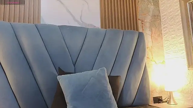 Salome cruxx online show from 15, 4, 2026