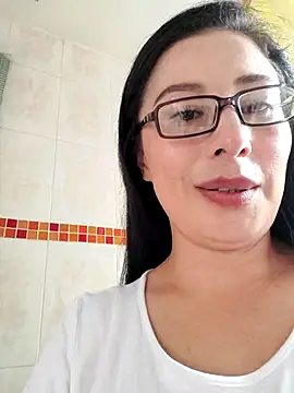Snapshot of Emma_Hotkiss chatting on 22, 4, 2026 Emma Hotkiss online show from 22, 4, 2026