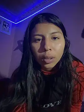 Snapshot of anny__18 chatting on 4, 11, 2025 anny 18 online show from 4, 11, 2025