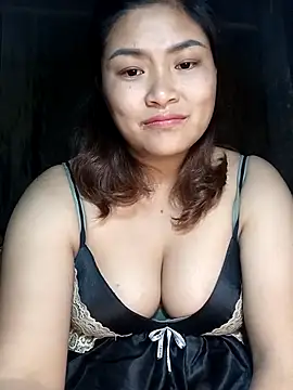 Snapshot of loncon-mup chatting on 11, 11, 2025 loncon-mup online show from 11, 11, 2025