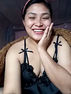 Snapshot of loncon-mup chatting on 24, 11, 2025 loncon-mup online show from 24, 11, 2025