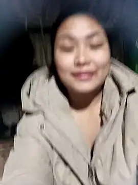 Snapshot of loncon-mup chatting on 30, 11, 2025 loncon-mup online show from 30, 11, 2025