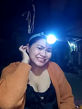 Snapshot of loncon-mup chatting on 15, 12, 2025 loncon-mup online show from 15, 12, 2025