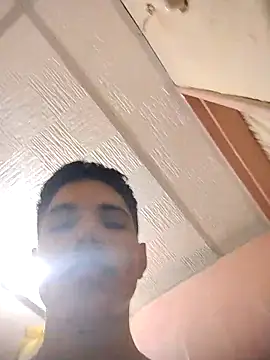 Snapshot of Alex_Sweeting chatting on 8, 11, 2025 Alex Sweeting online show from 8, 11, 2025